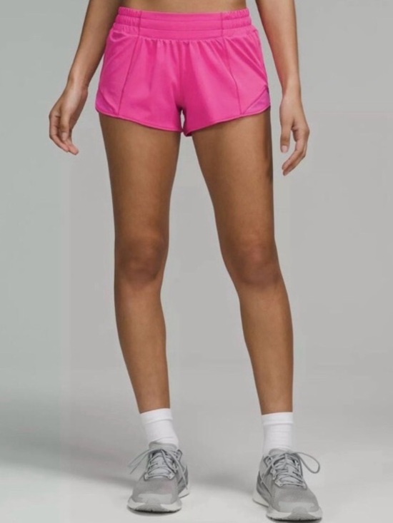 lululemon athletica Pants - Lululemon Hotty Hot Low-Rise Lined Short 2.5"